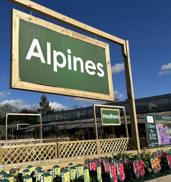 Alpines Section sign